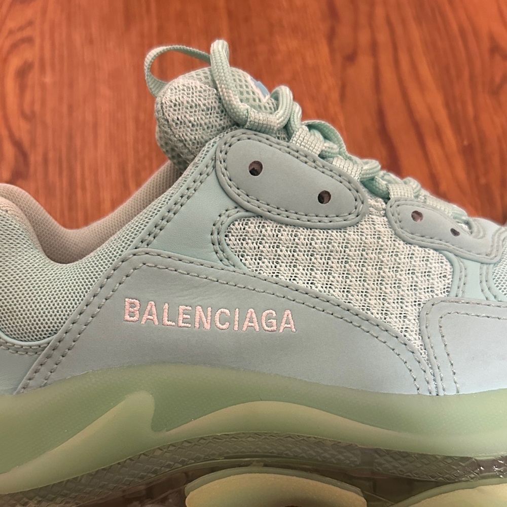 Balenciaga Women's Mint Green Sneakers - Picture 3 of 8